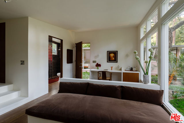 8945 Wonderland Park Avenue, Los Angeles CA: https://media.crmls.org/mediaz/7304c583-6e32-498d-8bd7-e7b714f25ed5.jpg