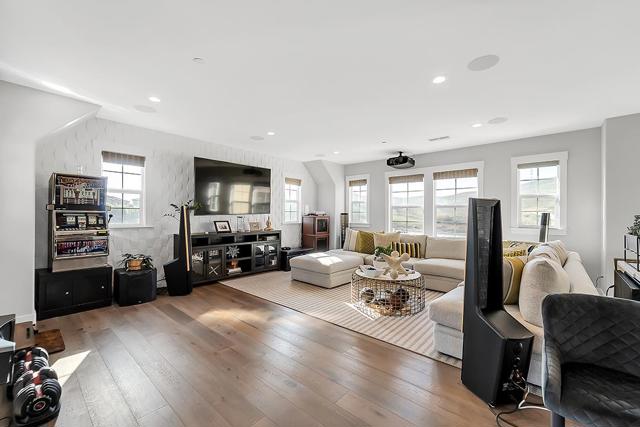 600 Thyme Way, San Ramon CA: https://media.crmls.org/mediaz/7304ddc7-9141-4aa2-9239-00c0f00bba12.jpg