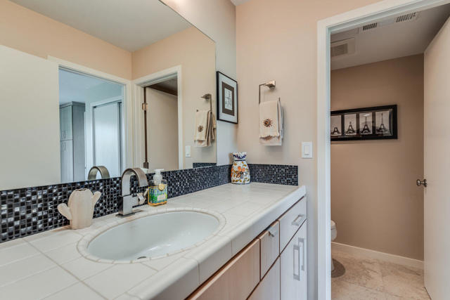 84 La Ronda Drive, Rancho Mirage CA: https://media.crmls.org/mediaz/73063bb3-cdc3-4c18-ac07-41fe3edf6767.jpg