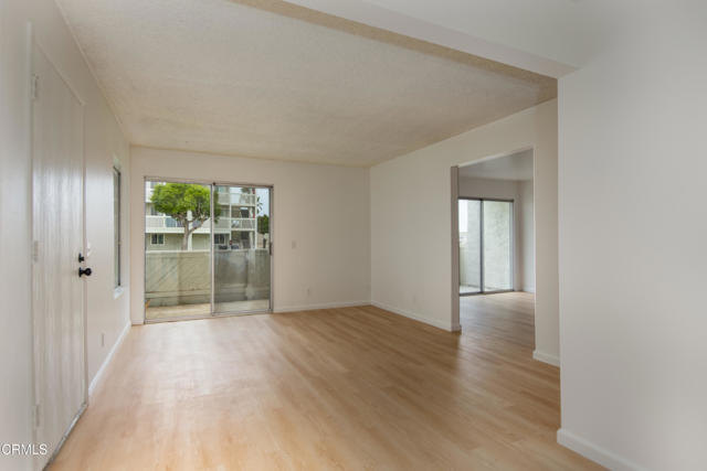 267 S Ventura Road, Port Hueneme CA: https://media.crmls.org/mediaz/7306c4df-5d44-4d15-b192-c7bded9ed0f9.jpg