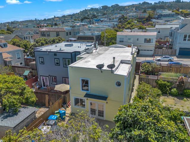 32 Cross Street, San Francisco CA: https://media.crmls.org/mediaz/7307583a-f73c-466e-8411-cf7ddaecca34.jpg