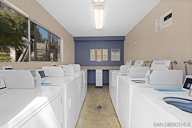 5350 Baltimore Dr, La Mesa CA: https://media.crmls.org/mediaz/73084e9e-8dd8-4acf-a610-801526951d43.jpg