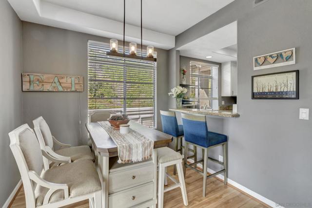 3432 Cameo Dr, Oceanside CA: https://media.crmls.org/mediaz/7309abba-07c1-4d48-85f8-b453d0d48e8e.jpg