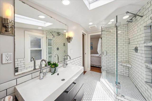 799 Grace Street, Monterey CA: https://media.crmls.org/mediaz/730afe4b-8c3a-4ac4-a7ec-cfc78014f65d.jpg