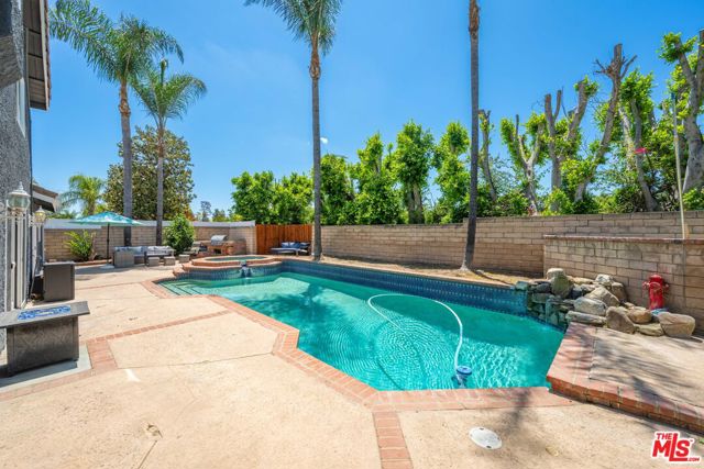 23716 Elkwood Street, West Hills CA: https://media.crmls.org/mediaz/730b9819-5a14-4362-8242-28e11648cb60.jpg