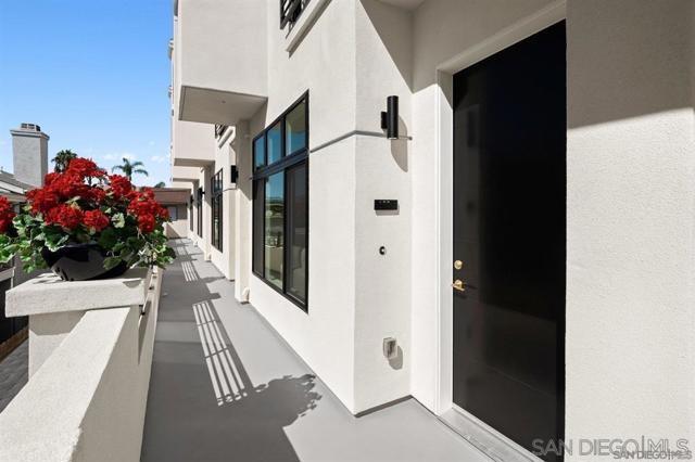 3778 32nd St, San Diego, California 92104, 3 Bedrooms Bedrooms, ,3 BathroomsBathrooms,Townhouse,For Sale,32nd St,250000132SD