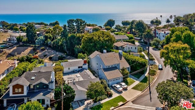 Drew Fenton | 424 Lombard Avenue Pacific Palisades CA | MLS: 6815653