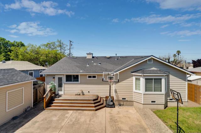 1418 Bradley Court, San Mateo CA: https://media.crmls.org/mediaz/730f0717-6025-4e2d-8994-c20648f2a198.jpg