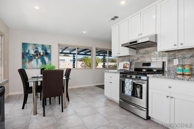 13325 Floral Ave, Poway CA: https://media.crmls.org/mediaz/730fdbc8-3698-434a-a6f6-4a4bbf199f53.jpg