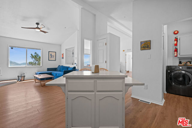 1794 Rebel Road, Acton CA: https://media.crmls.org/mediaz/73104de8-53f7-46e4-836c-6b94d93f1052.jpg