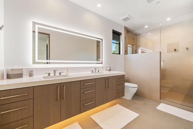 53603 Via Mallorca, La Quinta CA: https://media.crmls.org/mediaz/7311a925-baac-414c-a30a-8851437a0c46.jpg