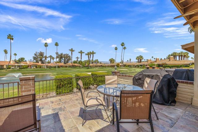312 Castellana S, Palm Desert CA: https://media.crmls.org/mediaz/73124ef8-75f1-477f-adfc-17c87eacba54.jpg