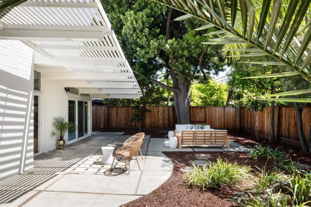 428 E Charleston Road, Palo Alto CA: https://media.crmls.org/mediaz/73132528-8309-4ff1-98bd-02a385da6b0b.jpg