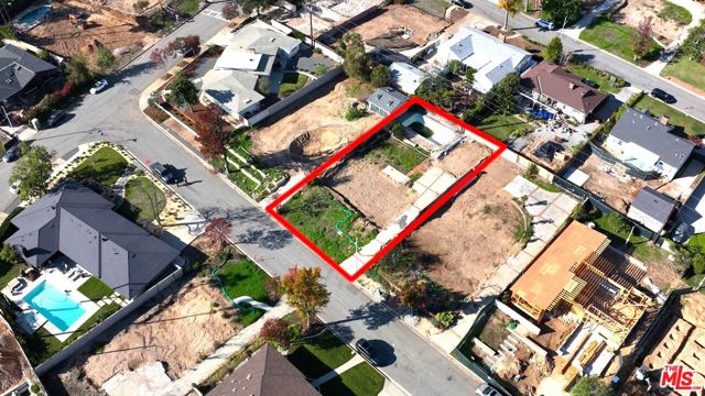 1685 E Calaveras Street, Altadena CA: https://media.crmls.org/mediaz/7313703d-c9a4-439f-b8dd-269169eae11f.jpg