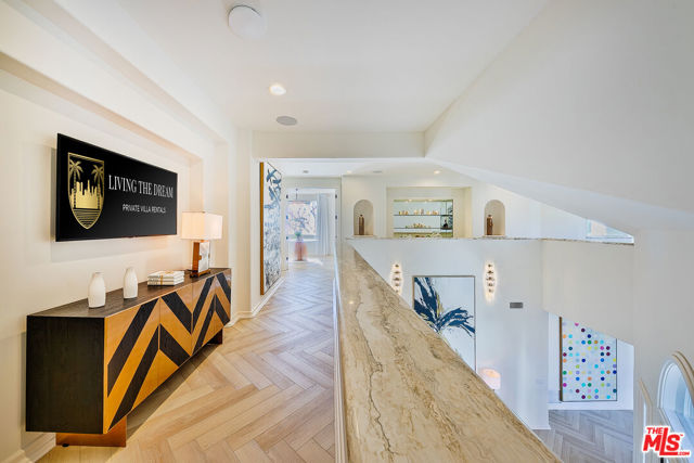 10502 Yellow Hill Road, Malibu CA: https://media.crmls.org/mediaz/7313a5c0-e9dd-43ca-b6bd-ab558a492377.jpg