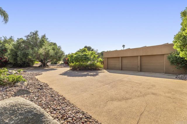 Detail Gallery Image 57 of 75 For 30663 via Maria Elena, Bonsall,  CA 92003 - 4 Beds | 5 Baths