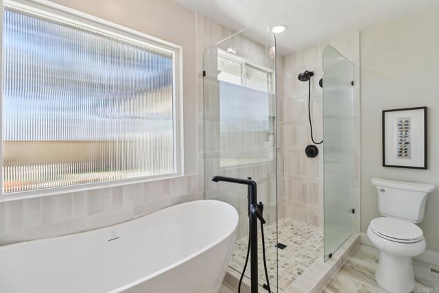 Detail Gallery Image 40 of 72 For 1358 Walnutview Dr, Encinitas,  CA 92024 - 4 Beds | 2 Baths