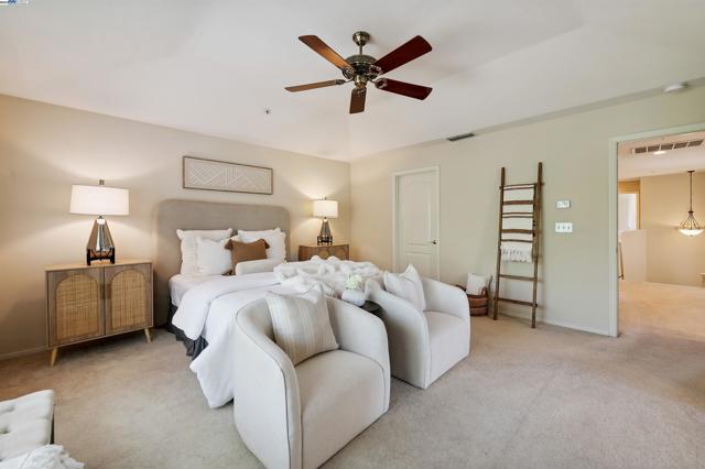 3582 Ridgecrest Way, Livermore CA: https://media.crmls.org/mediaz/7315e978-d991-4e61-b163-3c3633567177.jpg