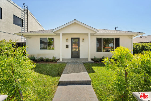 2806 Pacific Coast Highway, Torrance CA: https://media.crmls.org/mediaz/731602eb-67fd-431d-a4ff-4bd306306d27.jpg