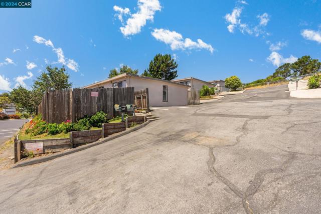 Image 6 of 18 For 5249 Sobrante Ave