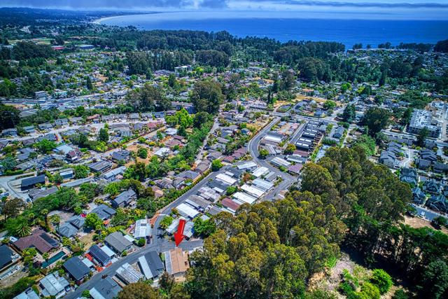 3301 Ashwood Way, Soquel CA: https://media.crmls.org/mediaz/731657be-a645-490f-94d4-6fd05501358d.jpg