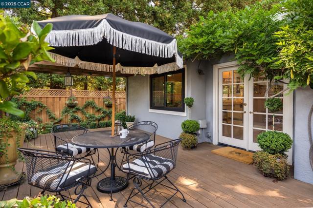 131 Shoshone Court, Danville CA: https://media.crmls.org/mediaz/73166f64-5b73-448c-a67a-c4c366c8e788.jpg