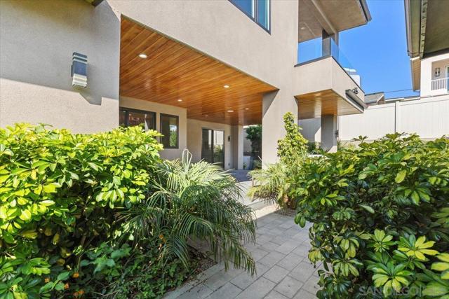 Image 55 of 75 For 4515 Tivoli St