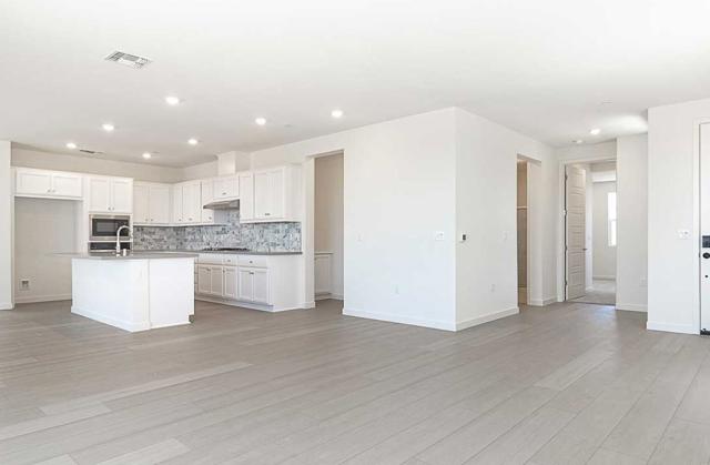 3088 Benetti Street, Lathrop CA: https://media.crmls.org/mediaz/731687e3-2922-4e58-b528-3499409a267e.jpg