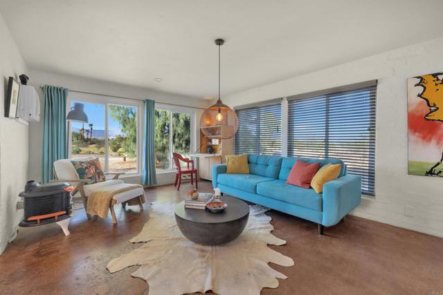 2720 22 Frying Pan Road, Borrego Springs CA: https://media.crmls.org/mediaz/73168e3a-239c-4353-81a2-287df7e244bf.jpg