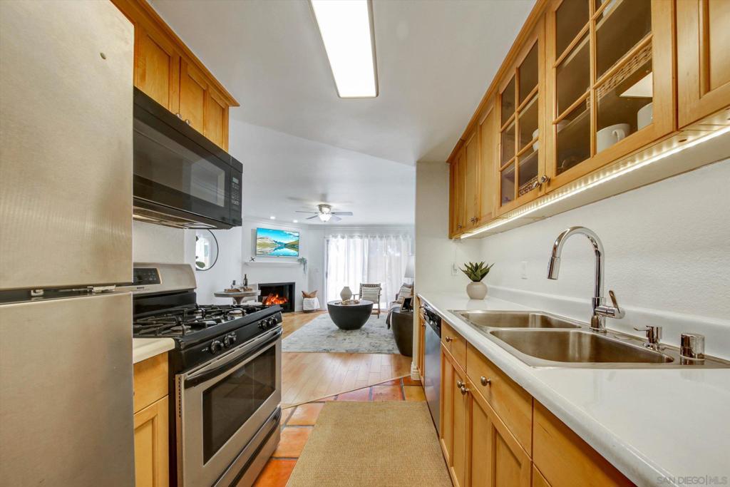 4777 Seminole Dr - photo 9