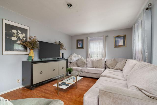1151 Grant Line Street Street, Santa Paula CA: https://media.crmls.org/mediaz/7317f44e-1d95-4db0-a4f5-d981a766d35e.jpg