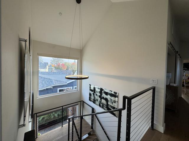 16 Hillview Avenue, Redwood City CA: https://media.crmls.org/mediaz/73189045-0b93-457b-9e84-f93859076fc3.jpg