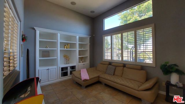 14692 Acacia Street, Westminster CA: https://media.crmls.org/mediaz/731919a5-5ef7-4668-b9b0-3ce1d7d30603.jpg