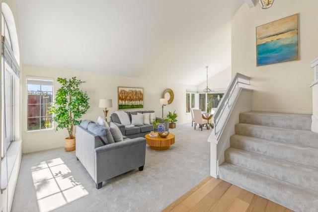 3245 Estrella Del Mar Way, Marina CA: https://media.crmls.org/mediaz/731988f0-a176-4c9e-a90b-986a94af1fdb.jpg