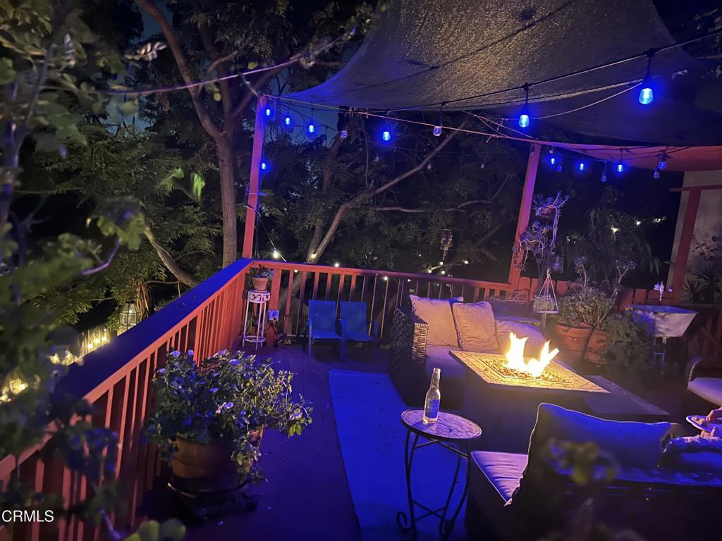 https://media.crmls.org/mediaz/7319a0fd-f38b-4884-b35b-6226b97e70d8.jpg?preset=X-Large