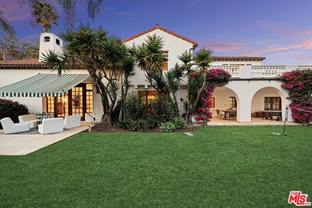 2347 E Valley Road, Santa Barbara CA: https://media.crmls.org/mediaz/7319db80-7403-460a-9fd5-64f2376a7093.jpg