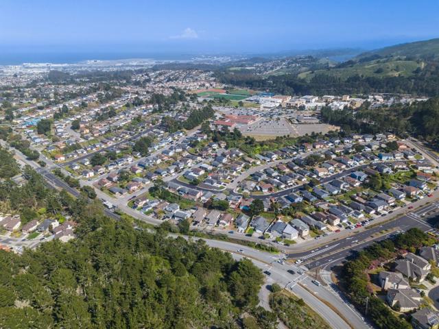 3601 Ysabel Drive, San Bruno CA: https://media.crmls.org/mediaz/7319ff3f-fd60-4383-a02d-cc1c86d48c8d.jpg