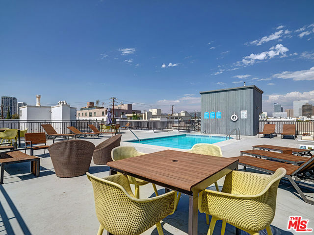 1830 Westholme Avenue, Los Angeles CA: https://media.crmls.org/mediaz/731aa658-49a7-4f76-bd0d-2688a6d4fdb2.jpg