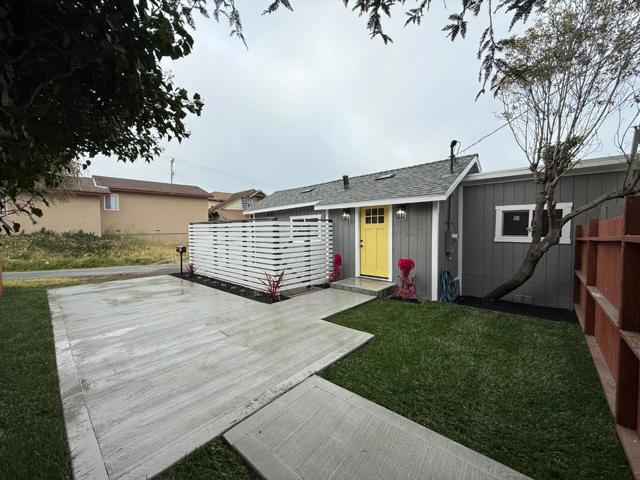 684 David Avenue, Monterey CA: https://media.crmls.org/mediaz/731b4183-8821-452f-8a82-76e94ba430fb.jpg