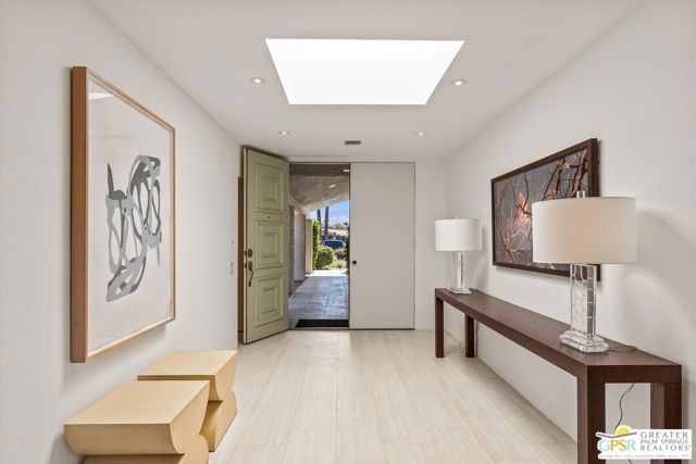 6 Trojan Court, Rancho Mirage CA: https://media.crmls.org/mediaz/731b84c7-d01d-4d57-960a-9f21b0f9156e.jpg