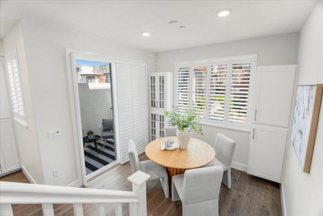 29333 Hub Court, Hayward CA: https://media.crmls.org/mediaz/731bf0d6-f618-4442-9c37-7c00fa6eb418.jpg