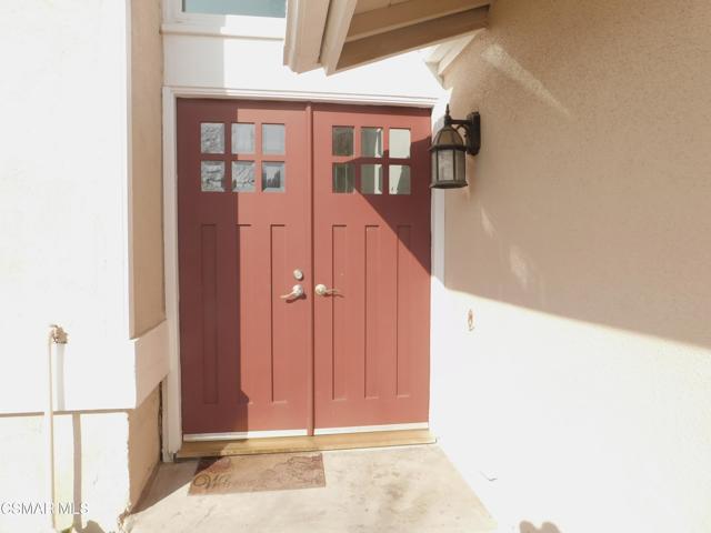 467 Sundance Street, Thousand Oaks CA: https://media.crmls.org/mediaz/731c175d-1649-446b-bb40-654785bd3528.jpg