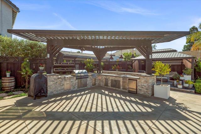 834 English Walnut Way, Morgan Hill CA: https://media.crmls.org/mediaz/731c2fc9-fe3f-42da-8591-132fdf6bb7c3.jpg