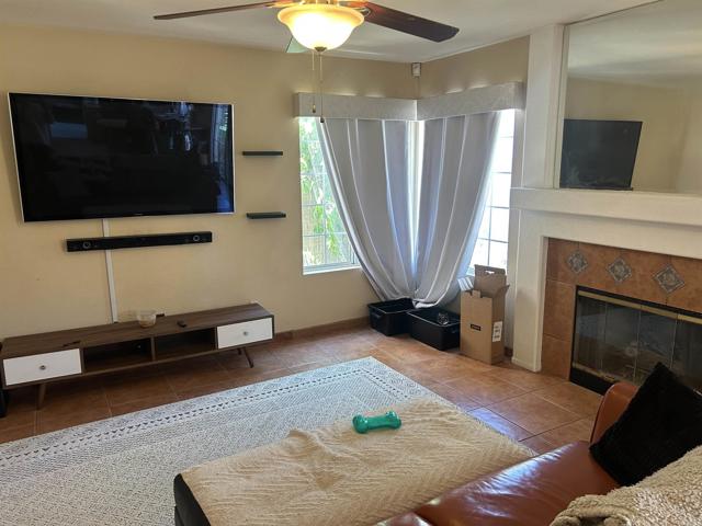 402 Calle Corazon, Oceanside CA: https://media.crmls.org/mediaz/731c824f-e770-47e1-bfdf-ef40c61771a2.jpg