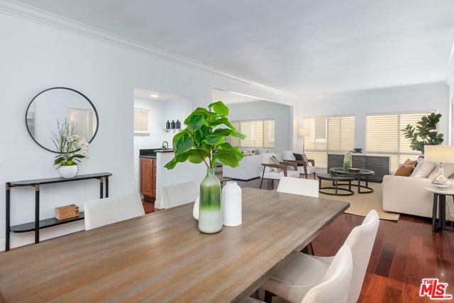 2318 Fox Hills Drive, Los Angeles CA: https://media.crmls.org/mediaz/731da560-0d73-44df-99a3-72ef758881f1.jpg