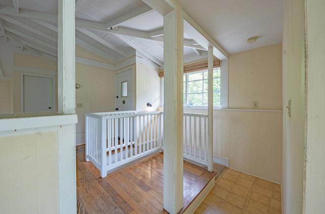 0 8th Ave & Forest Rd, Carmel CA: https://media.crmls.org/mediaz/731e924f-cb27-4bf3-83b9-fb79ee4c493c.jpg