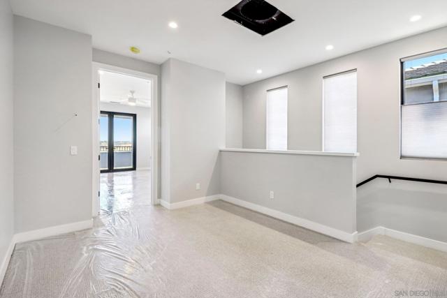 2948 Copley Ave, San Diego CA: https://media.crmls.org/mediaz/731e9c2f-ee83-4d0e-a26e-69af350ecd82.jpg