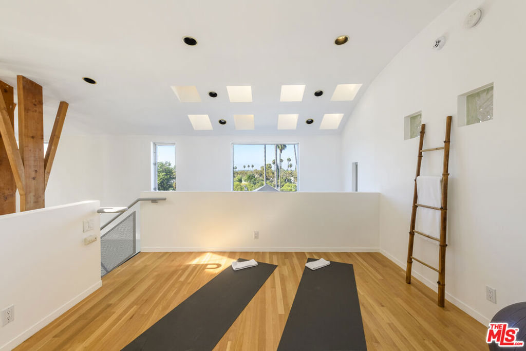 12236 LAUREL TERRACE DriveStudio City img 35