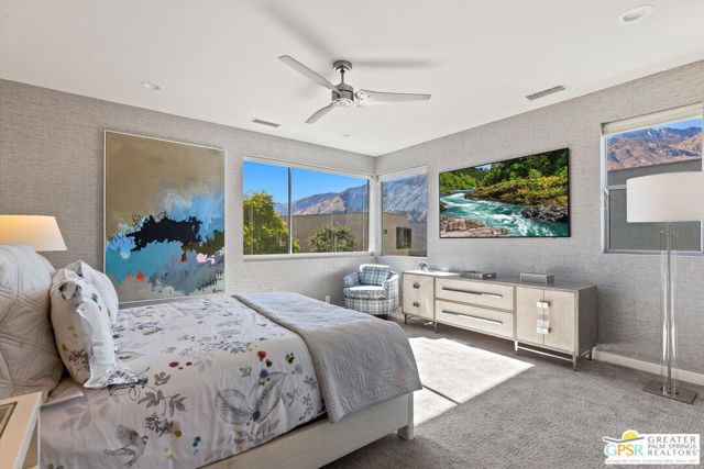 1062 Hunter Drive, Palm Springs CA: https://media.crmls.org/mediaz/731fd3e0-1a03-40ef-9ddb-25cc39c1821a.jpg