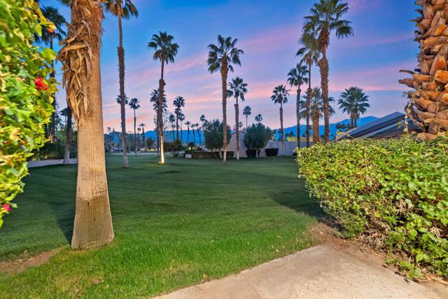 10605 Wimbledon Drive, Rancho Mirage CA: https://media.crmls.org/mediaz/73215bc7-8275-45d3-941f-2e8a87ae03f9.jpg